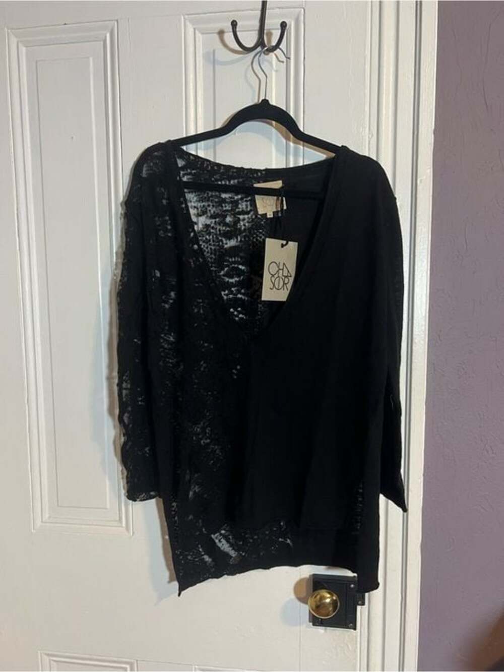 Chaser Black Sheer Distressed V-Neck Pullover size M